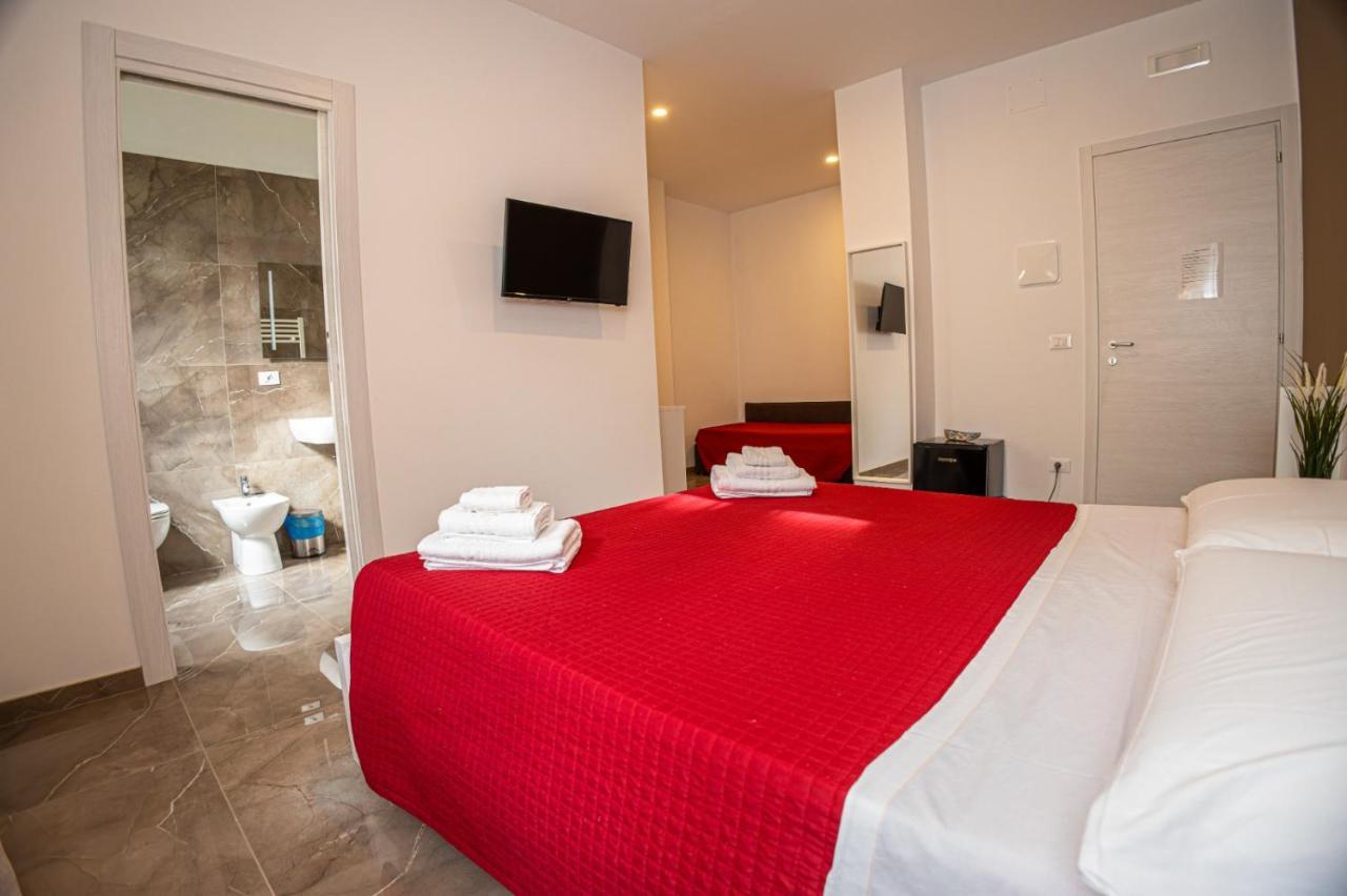 Suebi Rooms Termoli Bagian luar foto