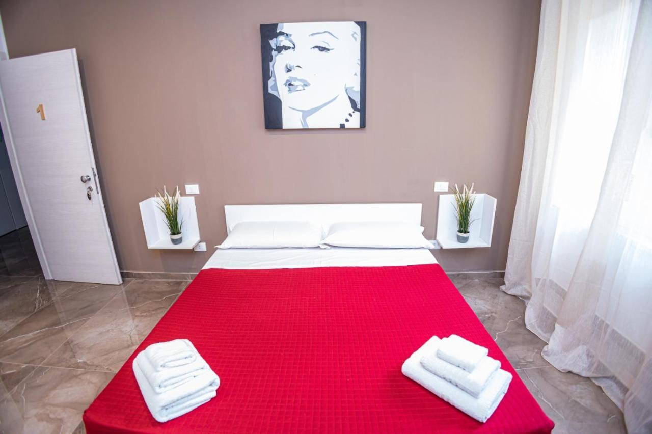 Suebi Rooms Termoli Bagian luar foto
