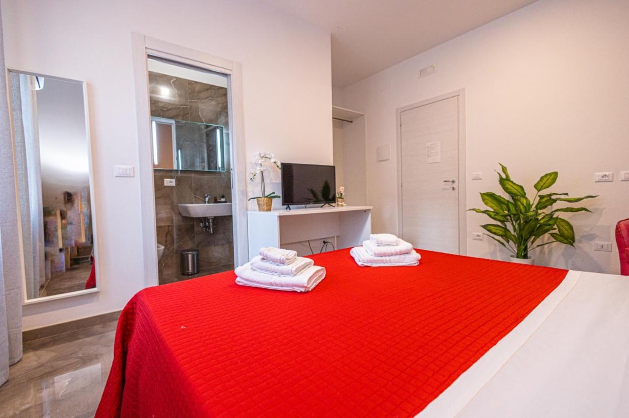 Suebi Rooms Termoli Bagian luar foto